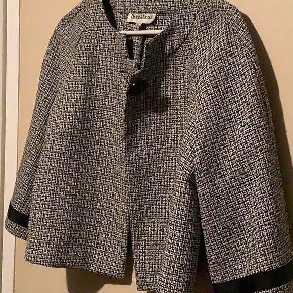 Blazer - Picture 5 of 7